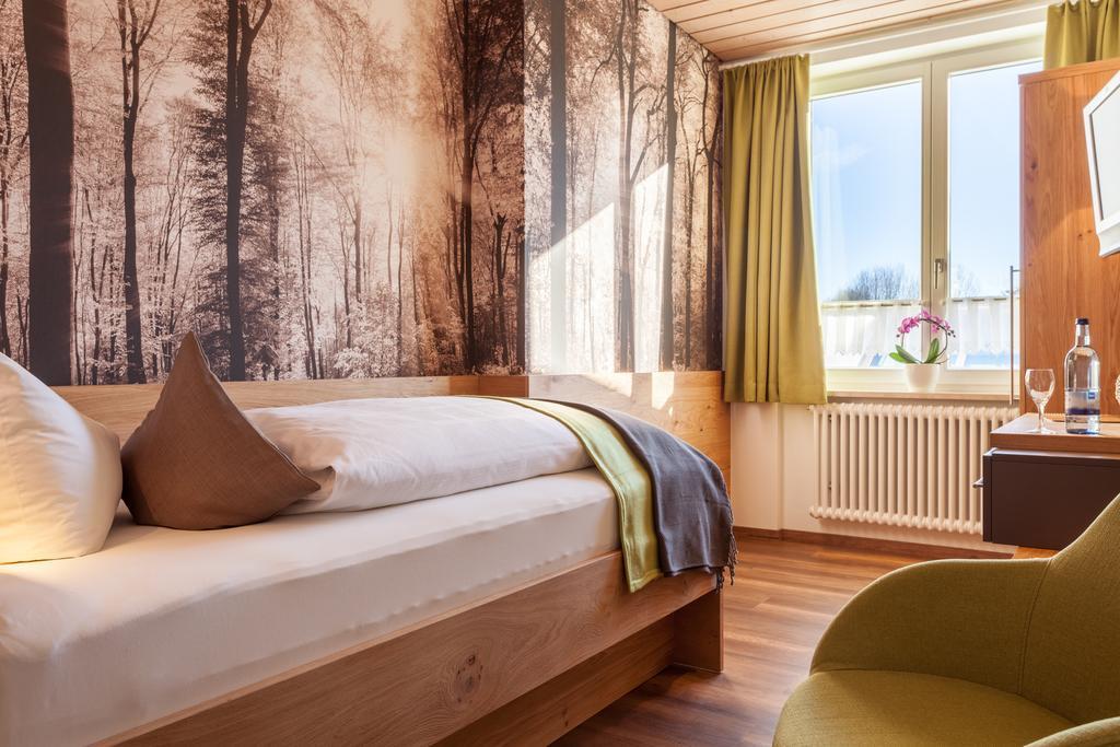 Hotel Waldhorn Кемптен Экстерьер фото