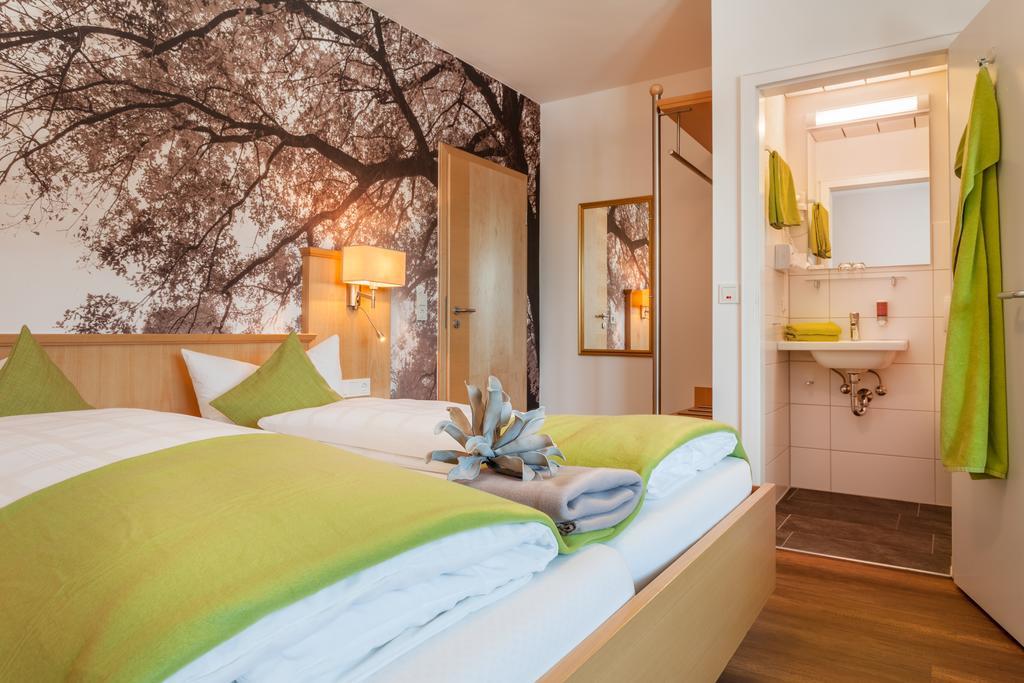 Hotel Waldhorn Кемптен Экстерьер фото